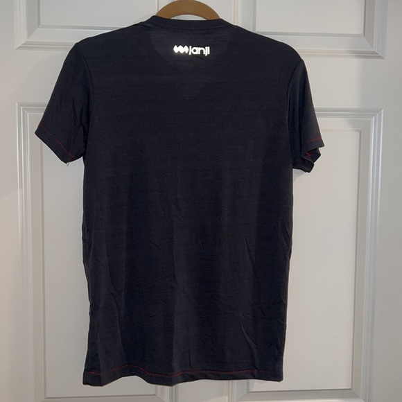Men’s janji t-shirt size Small  RUN for Haiti Brand New! Never worn - Picture 6 of 12